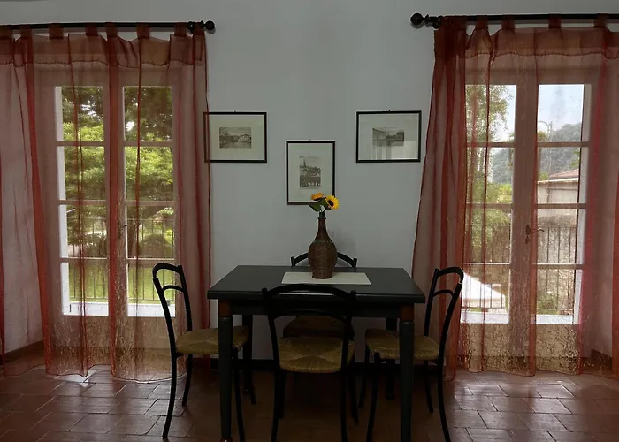L'oasi Di Mario Bed & Breakfast 3*